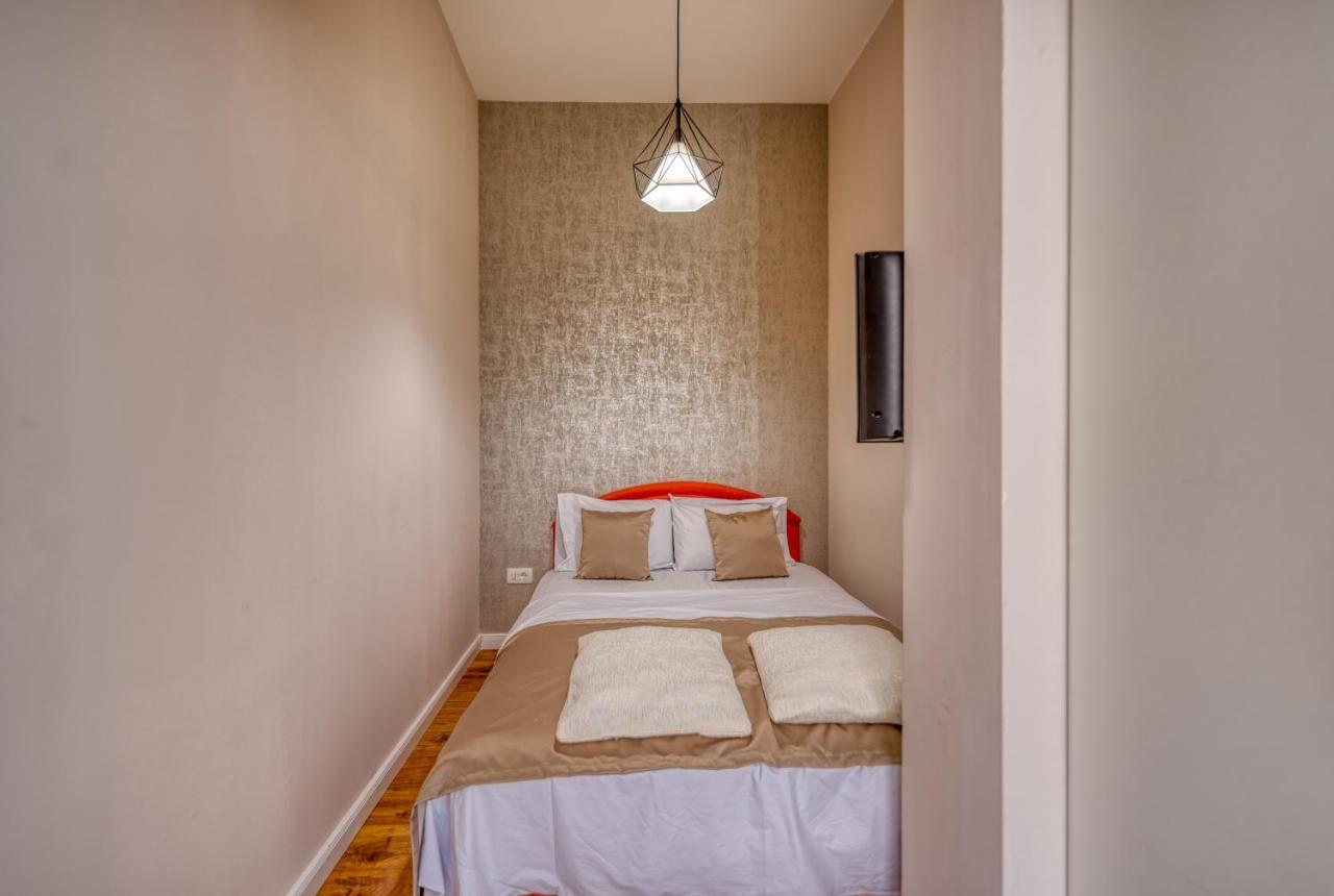 Apartments Vujosevic Тиват Экстерьер фото